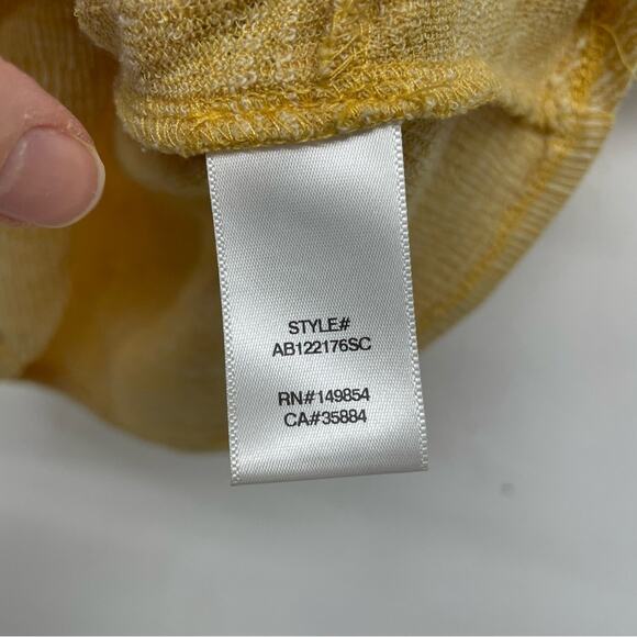 Sadie & Sage Yellow Short Sleeve Knotted Front Top Womens L Fall Casual Top - Picture 4 of 10